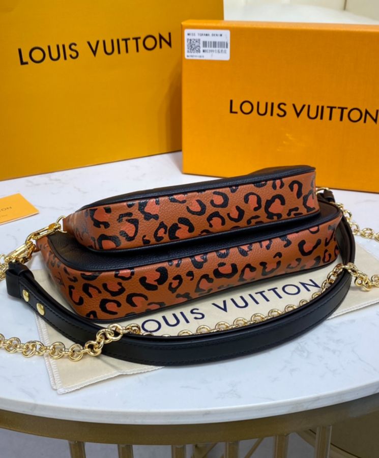 Louis Vuitton Empreinte Monogram Giant Wild At Heart Multi Pochette  Accessories Black