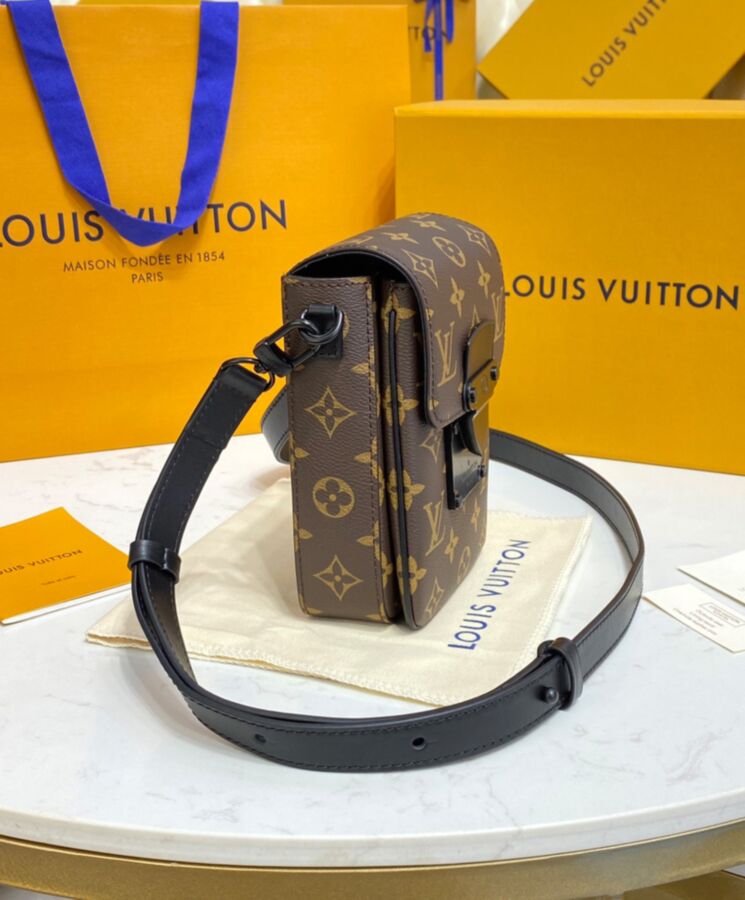 LOUIS VUITTON S LOCK VERTICAL WEARABLE WALLET, Luxury, Bags