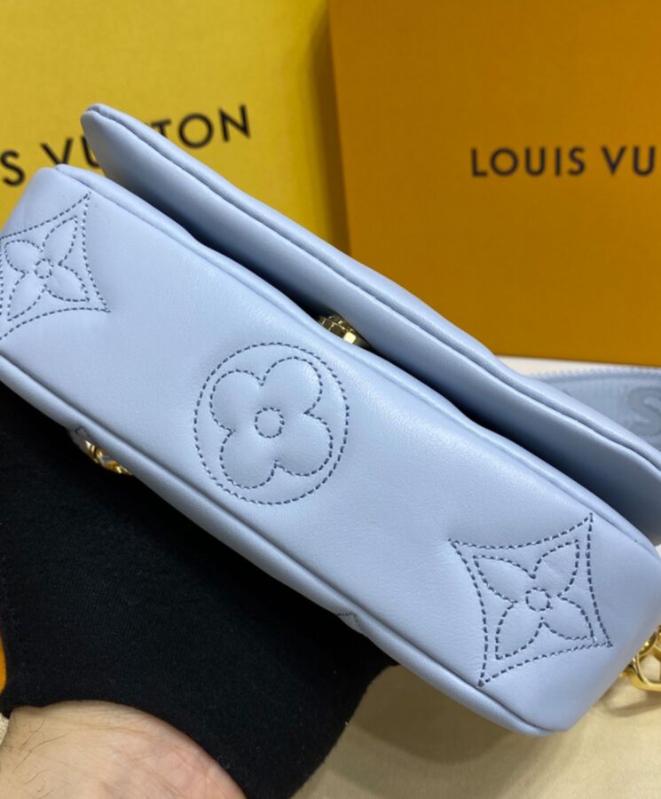 Louis Vuitton 2022 Bubblegram Wallet on Strap - Blue Crossbody