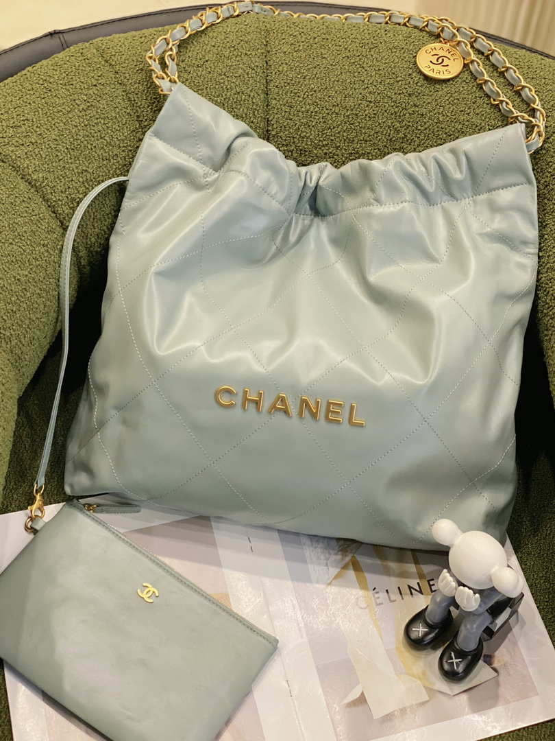 Chanel 22 Handbag Gold Hardware Shiny Green For Women, Women's