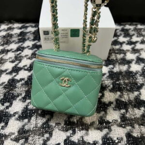 Chanel AP1447 Small Vanity With Chain Calfskin Green