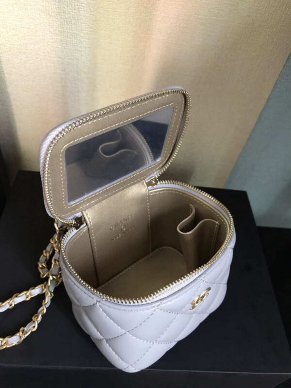 Chanel AP1447 small Vanity with chain lambskin gold Light Purple