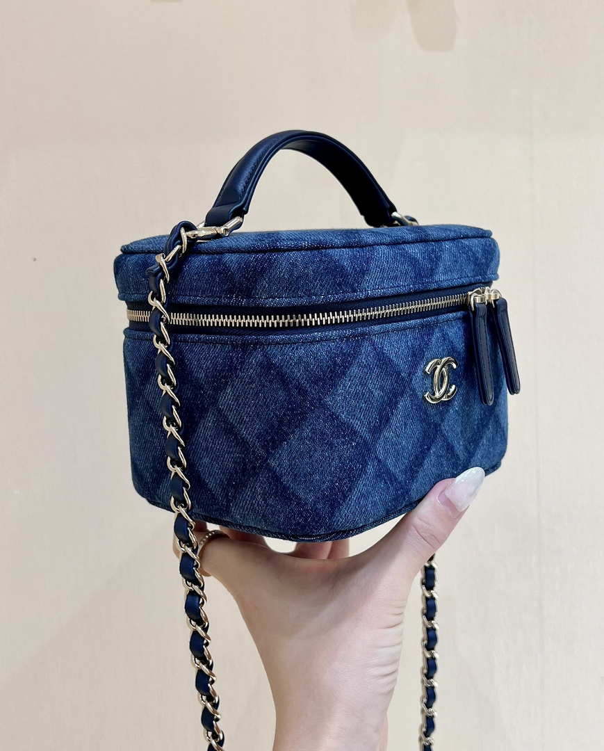 Chanel AP2718 Small Vanity With Chain Denim Blue - lushenticbags