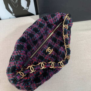 Chanel AS3564 MAXI HOBO BAG Wool Tweed & Gold-Tone Metal Purple -  lushenticbags