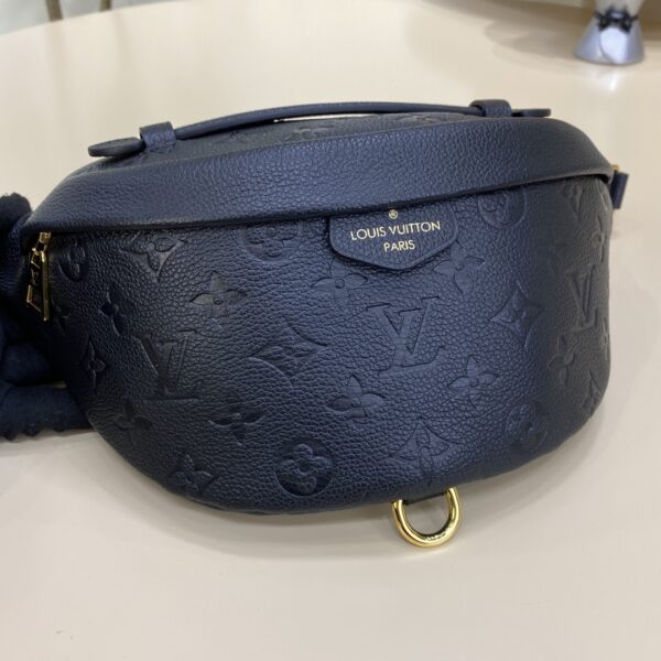 louis vuitton bumbag black